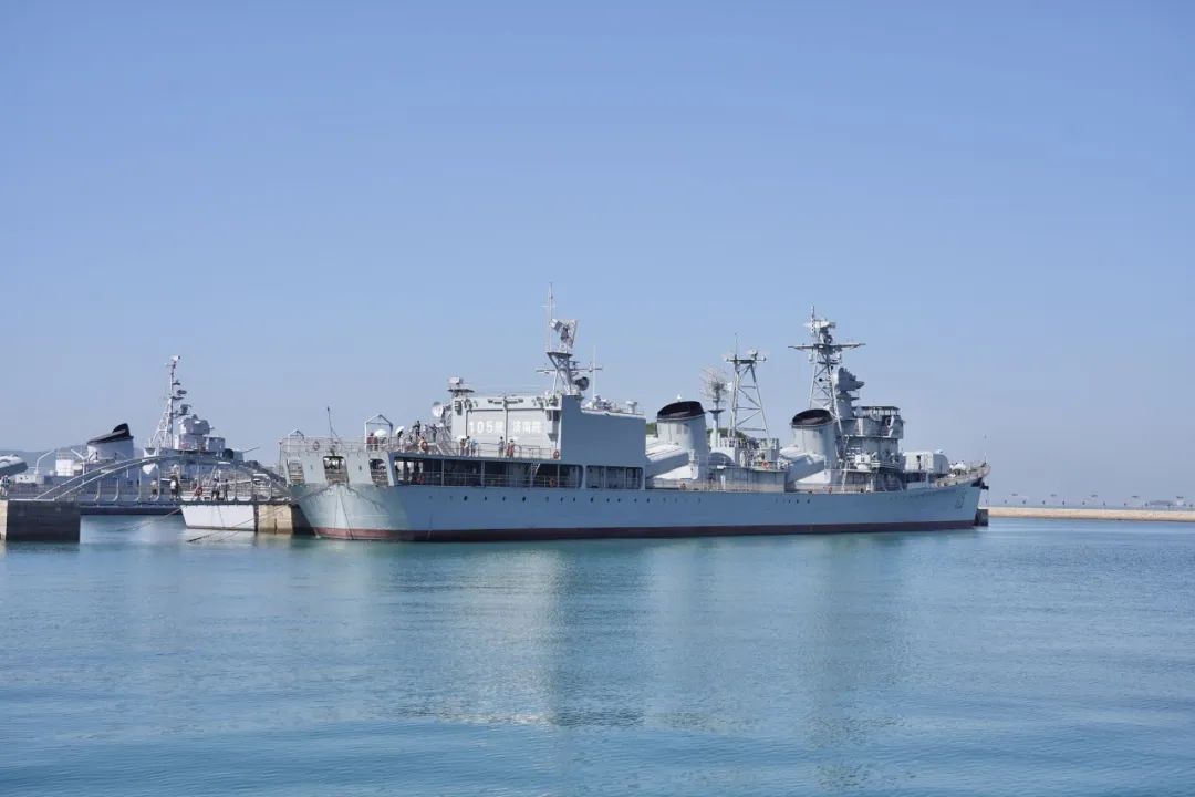 揭秘中国海军的骄傲,051型济南舰,揭秘中国海军的骄傲,济南舰——中国海军的骄傲之一