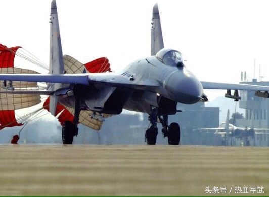 当今中国空军实力，蓬勃发展，展翅翱翔，中国空军实力蓬勃发展，展翅高飞