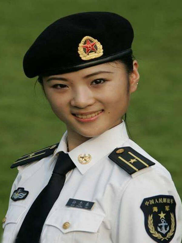 中国女兵的图片大全，坚韧与力量的象征，中国女兵图片大全，坚韧与力量的展现