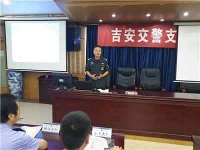 普通人穿作训服违法吗？解析与探讨，普通人穿作训服是否违法，解析与探讨