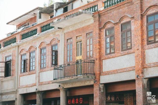 泉州建筑特色，历史与现代的交融，泉州建筑特色，历史与现代的完美交融