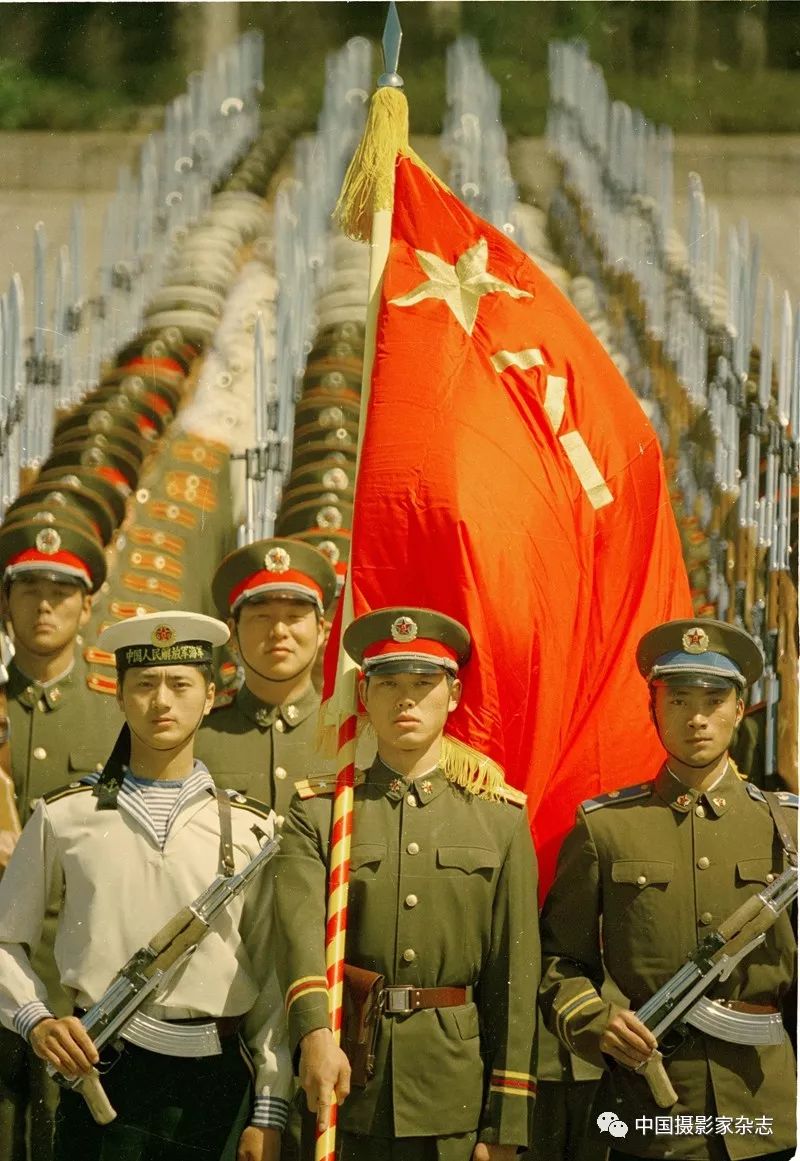探索历史中的壮丽瞬间，60年代三军仪仗队图片，壮丽瞬间，60年代三军仪仗队的历史探索图片