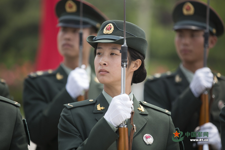 部队仪仗队女兵训练视频,展现坚毅与荣耀的篇章,部队仪仗队女兵训练纪实,坚毅与荣耀的篇章标题建议,女兵荣耀时刻,部队仪仗队训练展现坚毅风采