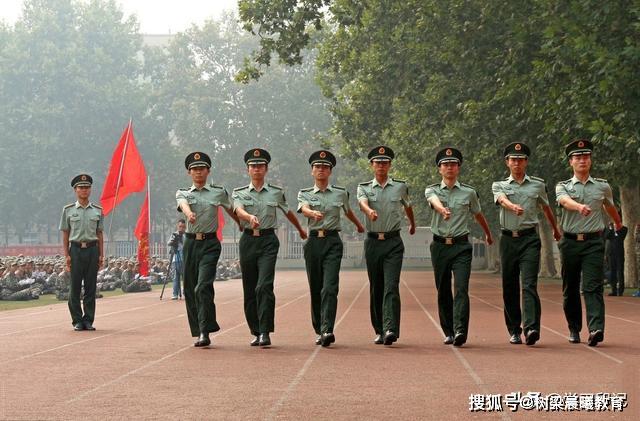 部队中无编制的影响，挑战与适应，部队无编制影响下的挑战与适应策略