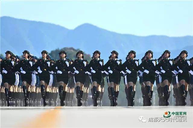 阅兵方阵词，荣耀与力量的展现，阅兵方阵，荣耀与力量的璀璨展现