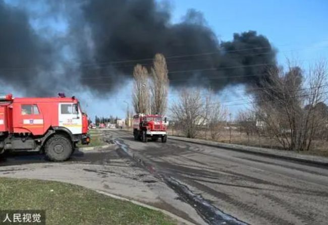 俄方宣布进入紧急状态,背景、影响与应对之策,俄宣布进入紧急状态,背景、影响及应对策略