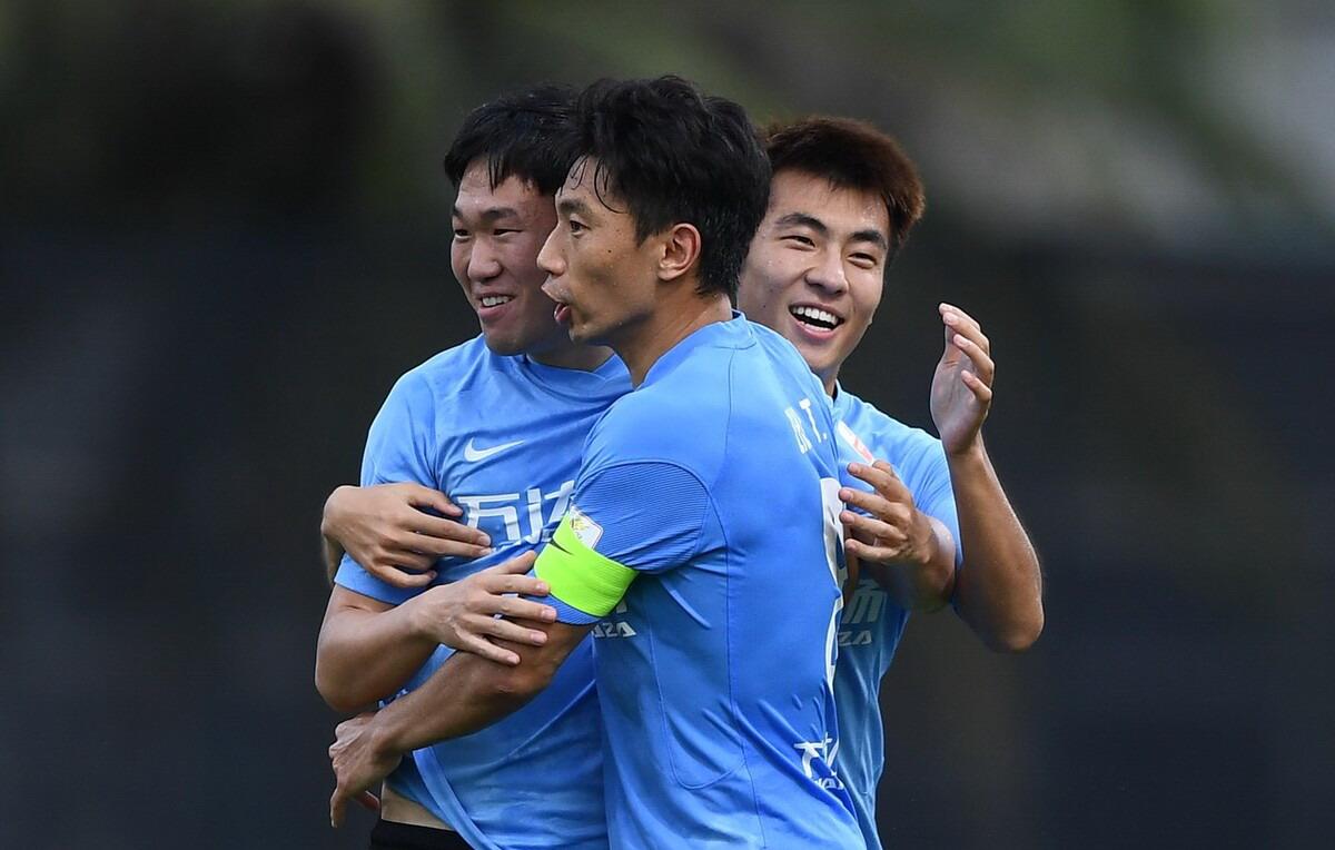 山东舰在大连下水的原因分析,山东舰在大连下水的原因深度解析