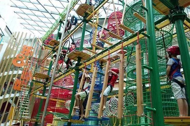 潜艇第一基地成立时间及其历史背景与意义,潜艇第一基地成立时间、历史背景及其意义探究