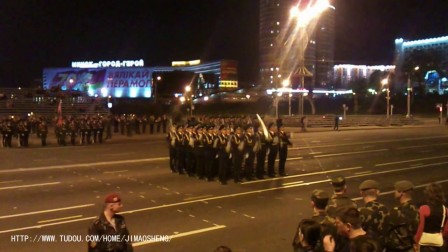 俄罗斯胜利日阅兵中的列兵风采,2015年的荣耀时刻,俄罗斯胜利日阅兵,列兵风采展现荣耀时刻(2015年)