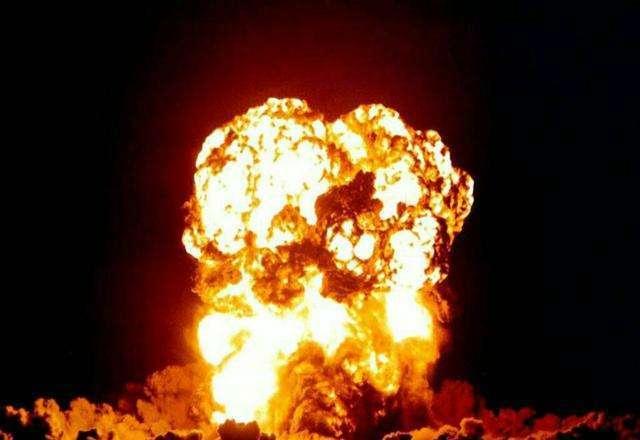 东风41导弹与氢弹,究竟哪个更厉害?,东风41导弹与氢弹,谁更胜一筹?