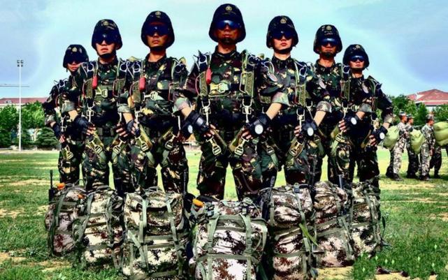 蛟龙突击队对决海豹突击队,一场战略与勇气的较量,蛟龙突击队与海豹突击队的战略勇气对决战