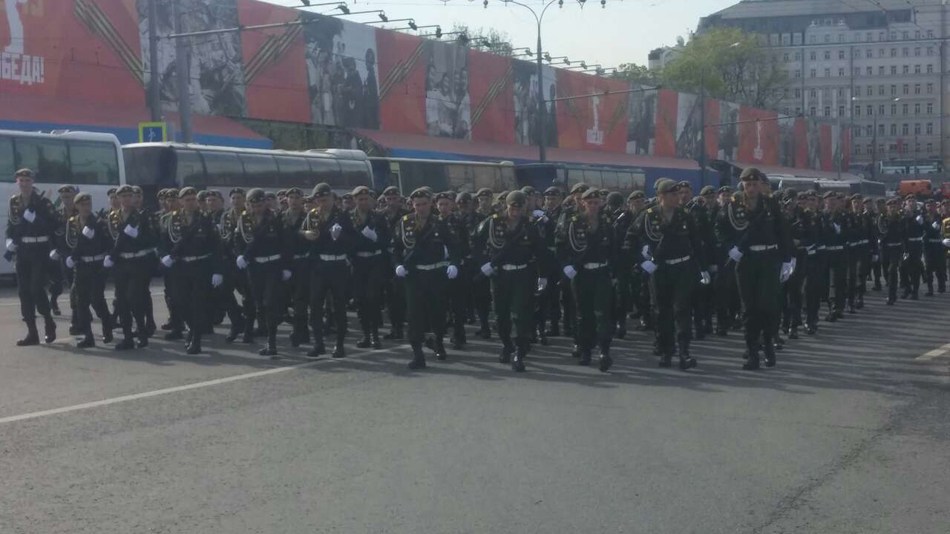 俄罗斯胜利日阅兵出场,回顾与致敬,俄罗斯胜利日阅兵回顾与致敬,英勇历程的展现与致敬英雄时刻