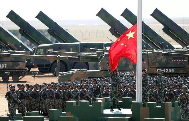 阅兵方阵里的荣耀时刻，阅兵方阵中的荣耀瞬间