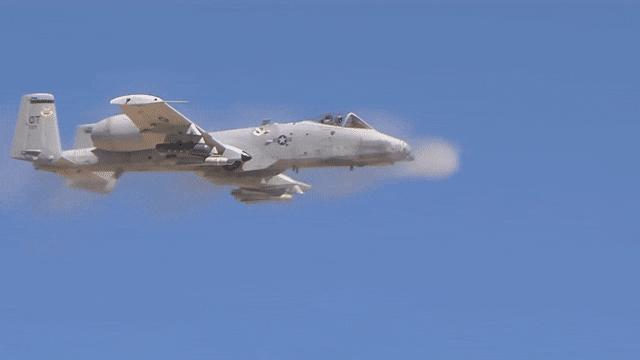 A-10攻击机详解,A-10攻击机全面解析