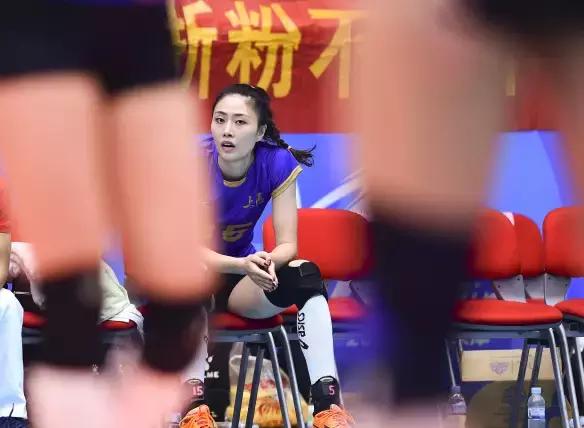 歼16战斗机,空中加油的卓越能力,歼16战斗机,空中加油的空中力量卓越展示