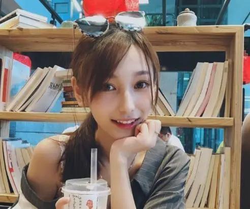 军事频道女主持人介绍,军事频道女主持人详解