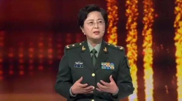 尹梦,军事频道的女主持人之光,尹梦,军事频道女主持人之星光闪耀