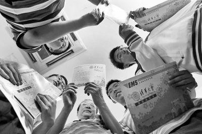 开学第一课,航空母舰的传奇故事,开学第一课,航空母舰传奇之旅的启航