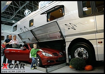 探索未来,澳门正版免费资本车的机遇与挑战,澳门正版免费资本车,机遇与挑战的探索之路