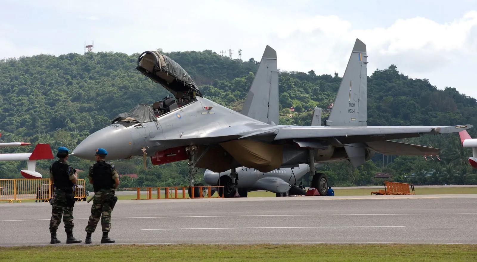 苏-30图片,揭示俄罗斯空中巨无霸的震撼魅力,苏-30图片展示,俄罗斯空中巨无霸的震撼之美