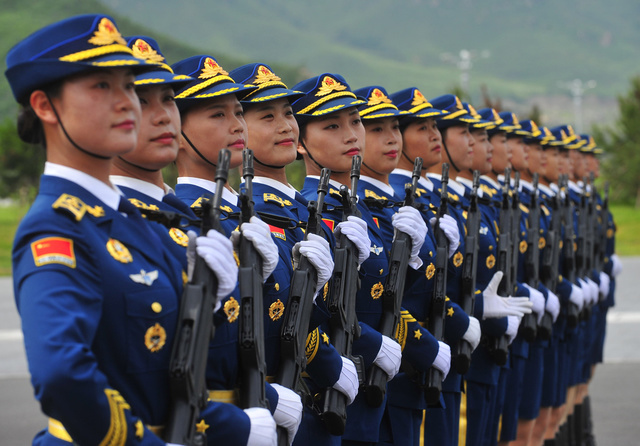 女子仪仗队阅兵视频,展现力量与荣耀的瞬间,女子仪仗队阅兵,力量与荣耀的展现瞬间