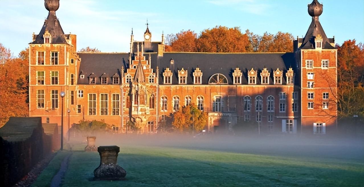 国防大学校长在2015年的角色与影响,一位军事领袖的洞察与前瞻,国防大学校长,军事领袖的洞察与前瞻——2015年的角色与影响