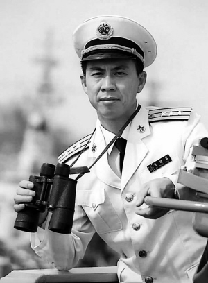中国首艘航母舰长,荣耀与担当的象征,中国首艘航母舰长,荣耀与担当的典范