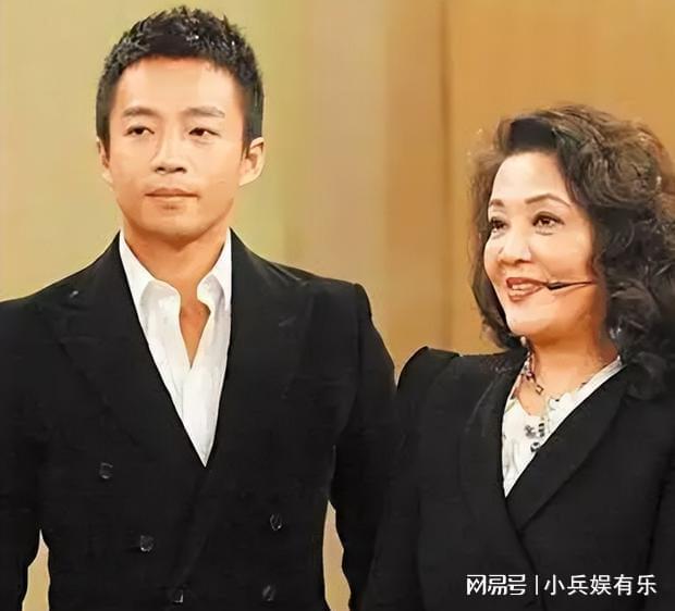 今日重大新闻，汪小菲备受瞩目的事件深度解析，汪小菲事件深度解析，今日瞩目新闻热议焦点