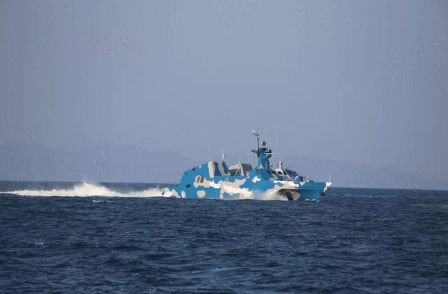 海上霸主,飞鲨导弹快艇,海上霸主,飞鲨导弹快艇的威猛展现