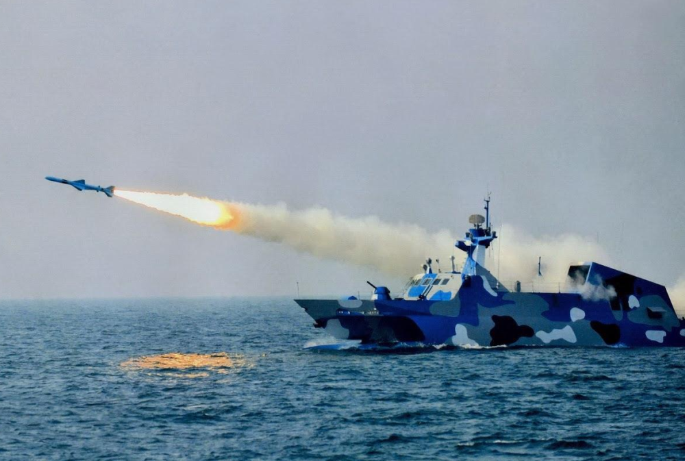 海上霸主,飞鲨导弹快艇,海上霸主,飞鲨导弹快艇的威猛展现