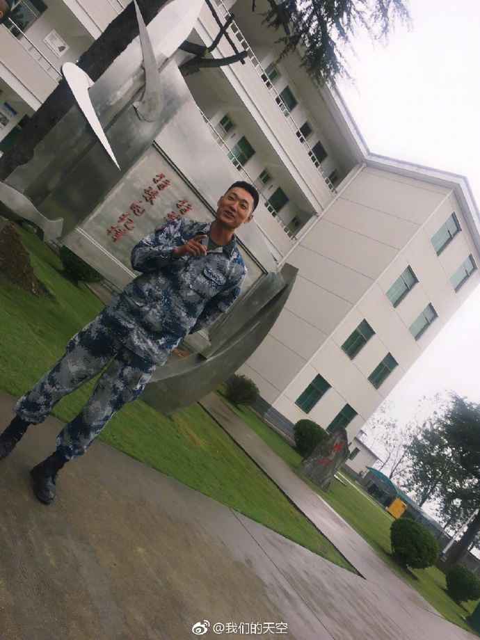 真正男子汉队长——刘金沂，真正男子汉队长刘金沂，英勇无畏的领导者