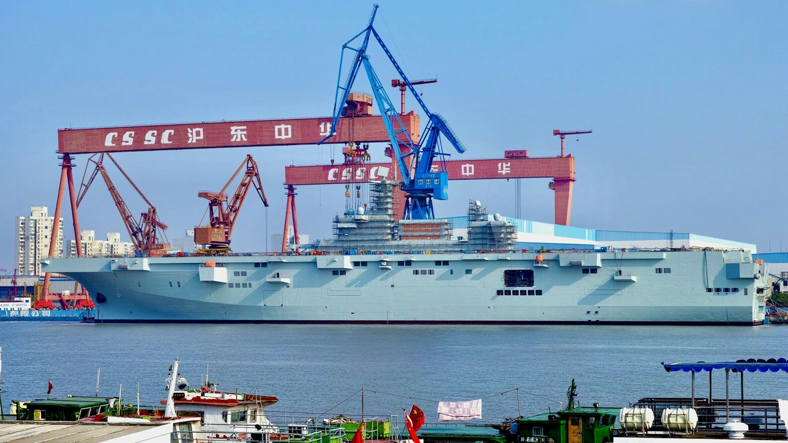 万维视角下的075型两栖攻击舰，重塑现代海战格局的利器，万维视角下的075型两栖攻击舰，重塑现代海战格局的尖端利器