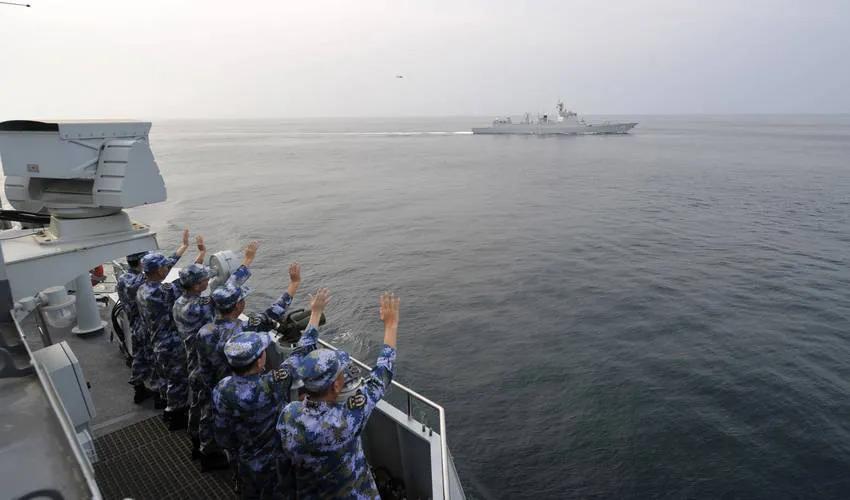 中国海军消灭海盗,捍卫海洋和平的坚定力量,中国海军消灭海盗,捍卫海洋和平的坚定力量之盾