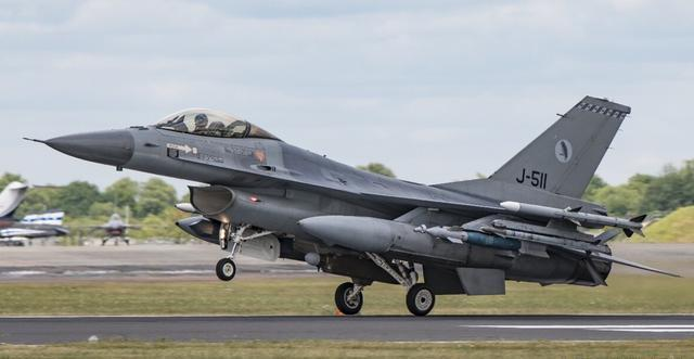 揭秘F-16 Block 70战机,性能升级与未来展望,揭秘F-16 Block 70战机,性能升级与未来展望分析