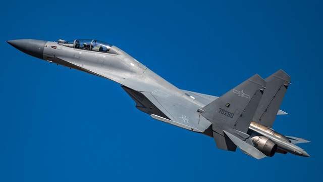 歼-16挂载方案深度解析,歼-16挂载方案深度探究