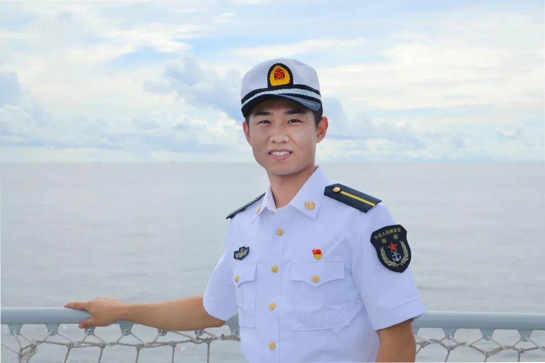 昆明舰的位置与意义，中国海军力量的重要支点，昆明舰的位置与意义，中国海军力量的关键支点