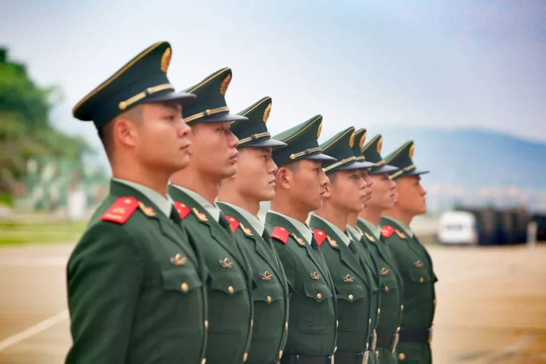 阅兵队列，展现国家力量与荣耀的舞台，阅兵队列，国家力量与荣耀的展示舞台