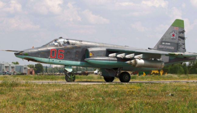 关于A-10攻击机归属军种的探讨——空军还是陆军?,A-10攻击机归属争议,空军还是陆军?