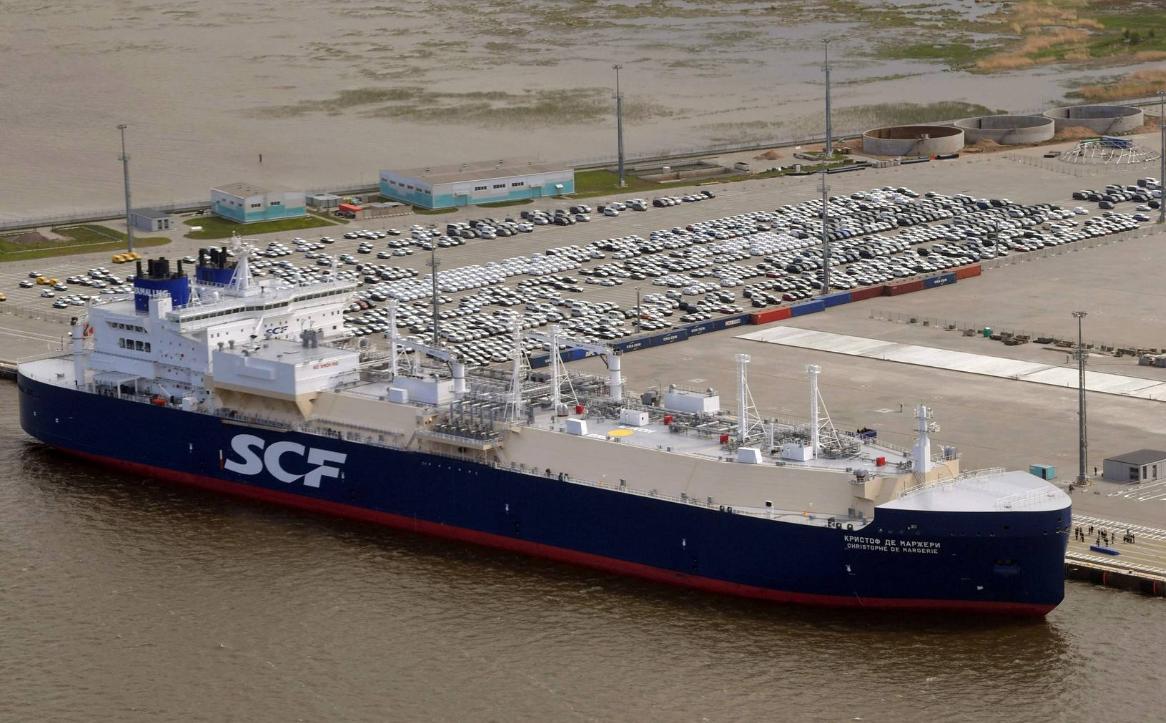 揭秘全球最大航母的震撼尺寸与实力，全球最大航母揭秘，震撼尺寸与超凡实力