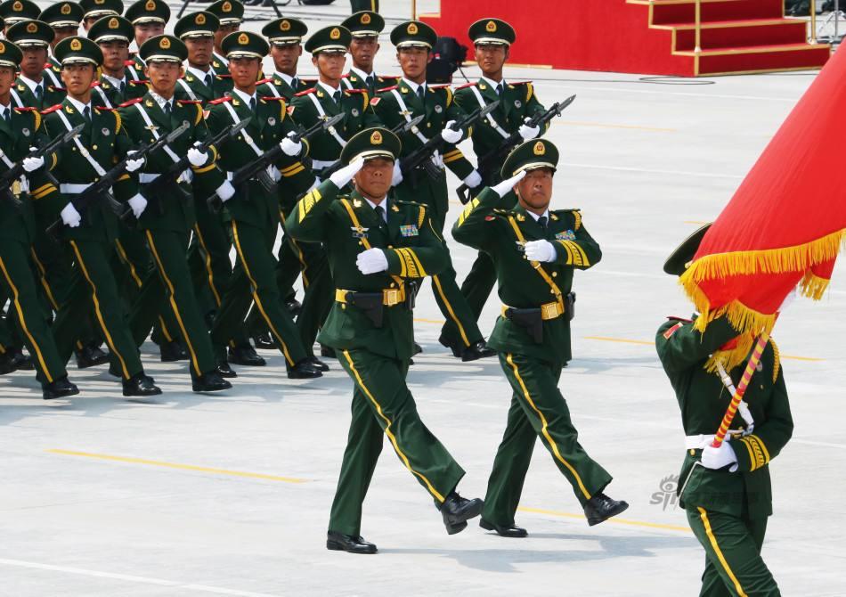 三军仪仗队正步走,荣耀与责任,三军仪仗队正步走,荣耀与责任的见证