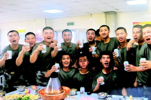 三军仪仗队正步走,荣耀与责任,三军仪仗队正步走,荣耀与责任的见证