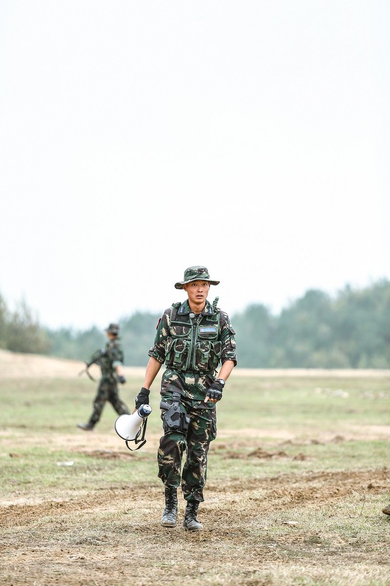 真正男子汉教官在猎人学校，猎人学校的真正男子汉教官