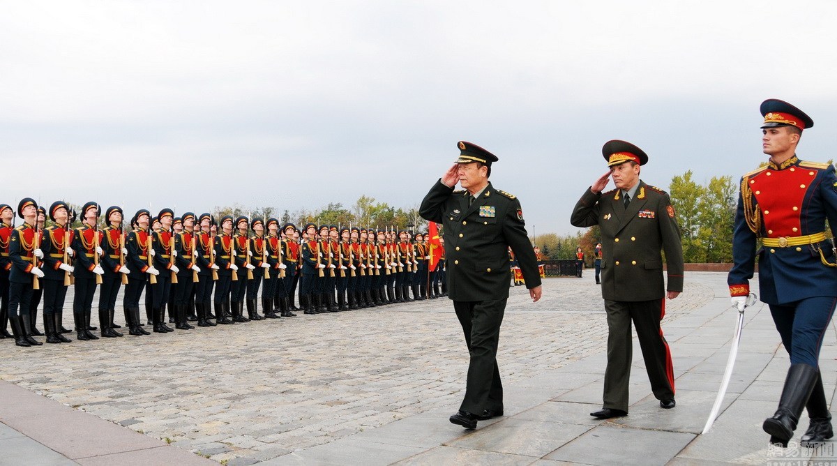 俄罗斯三军仪仗队图片,荣耀与力量的象征,俄罗斯三军仪仗队图片,荣耀与力量的展现
