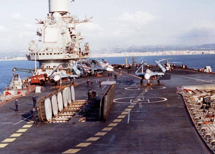 瓦良格号的投资购买历程,揭秘背后的故事,瓦良格号投资购买历程揭秘,背后故事大揭秘