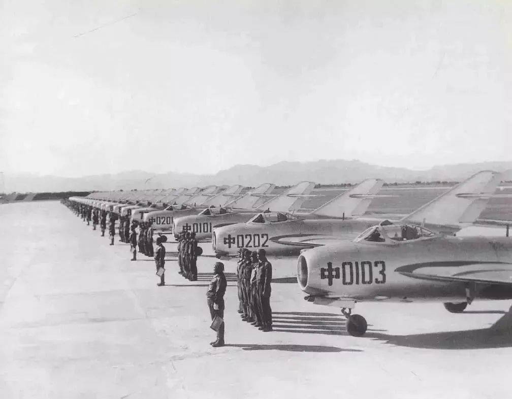 中国空军,成立的时间与地点铸就辉煌历史,中国空军成立之地与时间铸就辉煌战史传奇