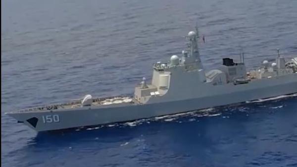 东部战区女兵军演,展现新时代巾帼英雄风采,东部战区女兵军演,新时代巾帼英雄展现风采