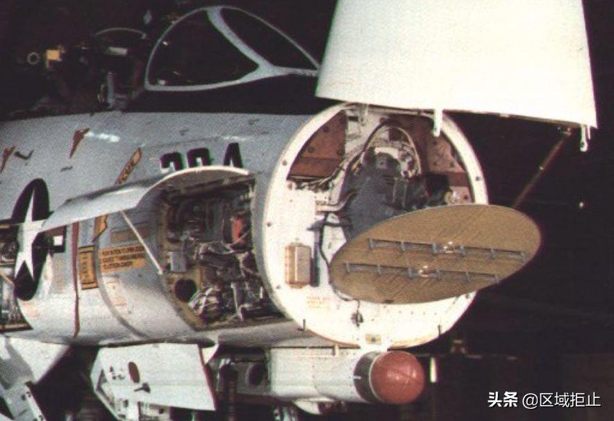 歼-10与F-16,谁更快?,歼-10与F-16速度对比,谁更快?