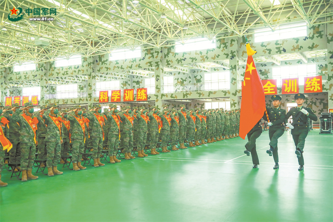 荣耀与传承,12集团军的军旗,荣耀与传承,12集团军军旗飘扬