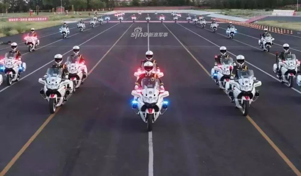 国宾护卫队，警察还是武警？解析其职责与身份，国宾护卫队的职责与身份解析，警察还是武警？