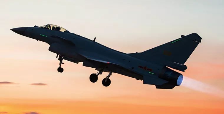 歼-12轰炸机,中国空军的重要里程碑,歼-12轰炸机,中国空军发展的重大里程碑